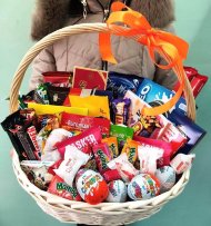 Подарочная корзина «Немного сладостей» Подарочная корзина «Немного сладостей»